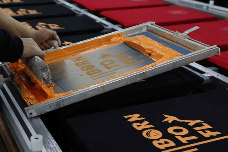 印花消泡劑應(yīng)用場(chǎng)景圖